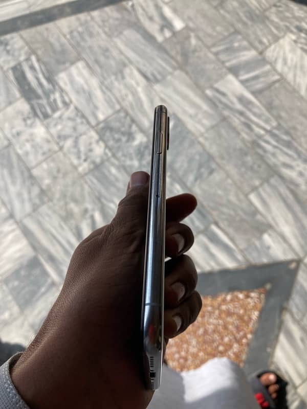 IPhone x 64GB Non Pta 3