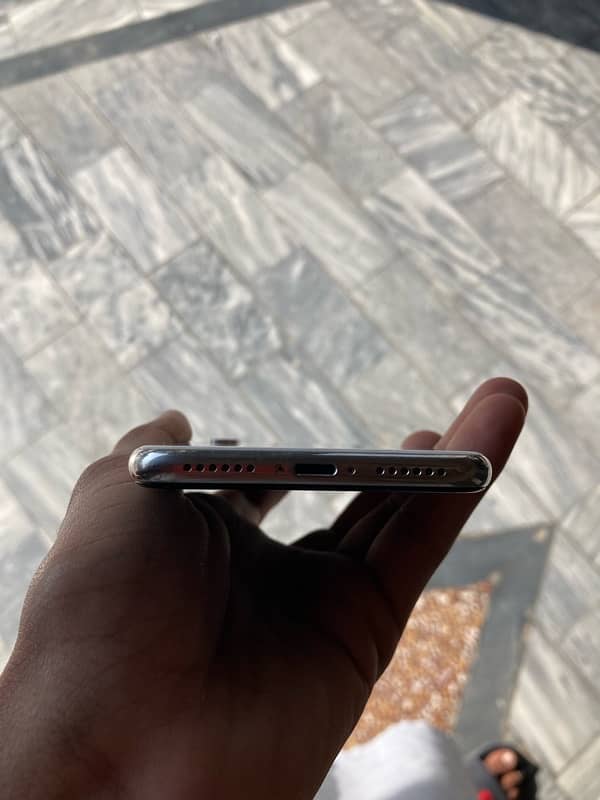 IPhone x 64GB Non Pta 4