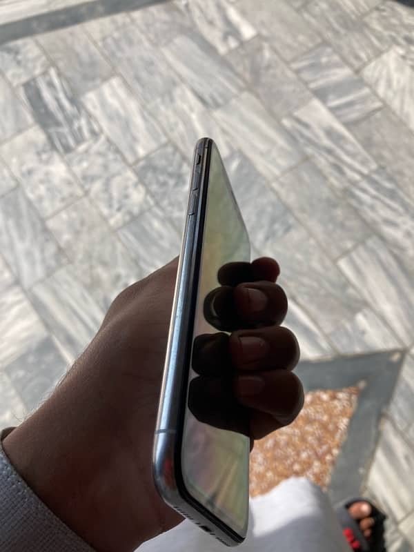 IPhone x 64GB Non Pta 9