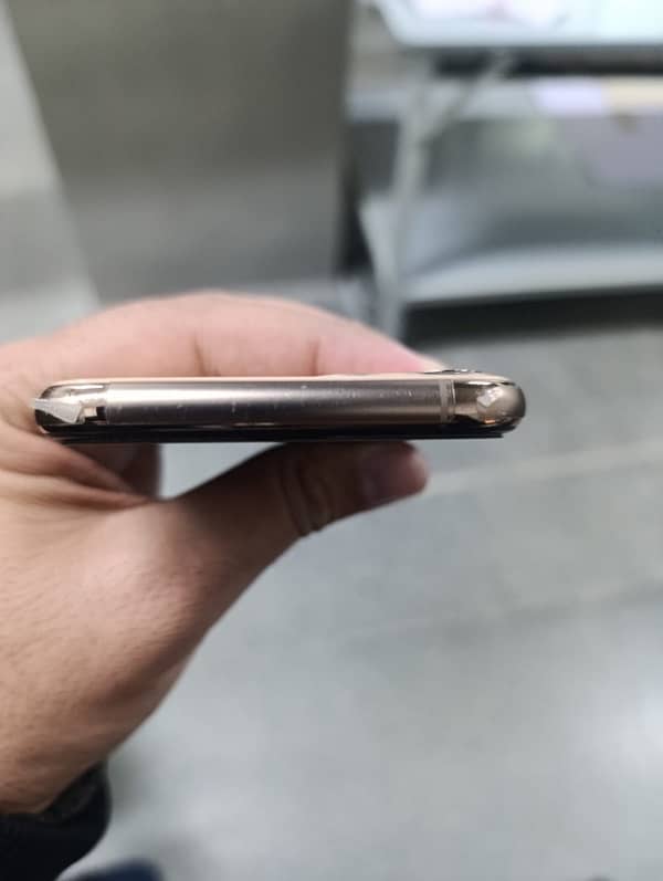 iphone 11pr 256GB PTA Approved with box 2