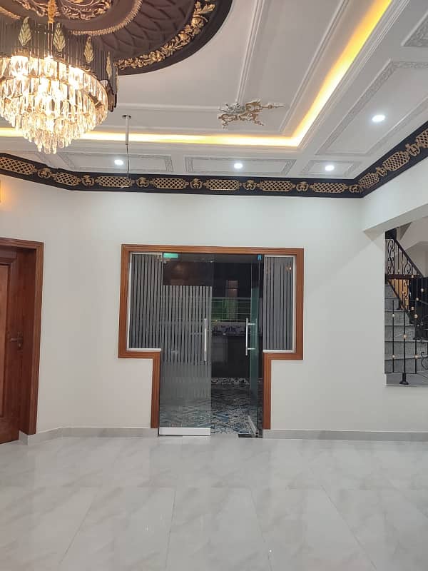 Wapda Town Phase 1 J3 Block 10 Marla Brand New House Available For Sale 4