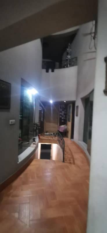 1 KANAL USED HOUSE IS UP FOR SALE 12