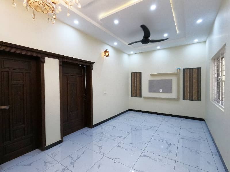 Prime Location Wapda Town Phase 1 - Block G5 5 Marla House Up For sale 22