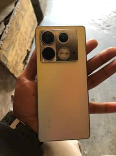 infinix note 40.8+5gb 256gb