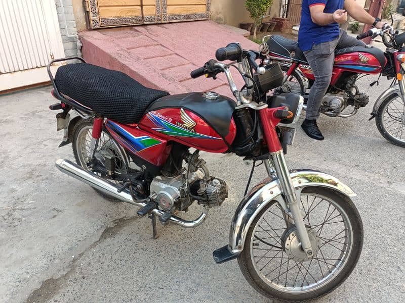 Honda CD 70 4