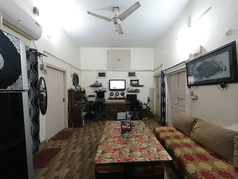 7.5 Marla House For Sale in Prime Location Satellite Town Block D Rawalpindi 11