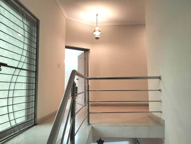 10 Marla House with Basment for Rent in Askari 10 30