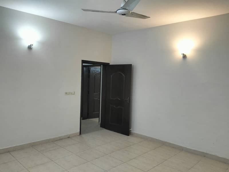 17 Marla Brig House For Sale In Askari 10 Sector F 21