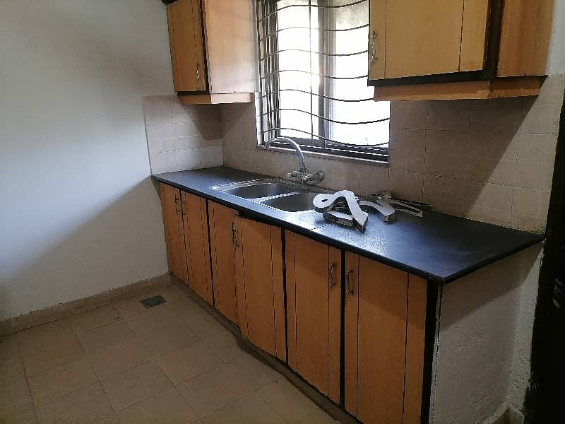 Well-constructed House Available For sale In Askari 10 - Sector E 15