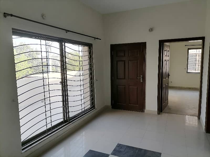 Well-constructed House Available For sale In Askari 10 - Sector E 25