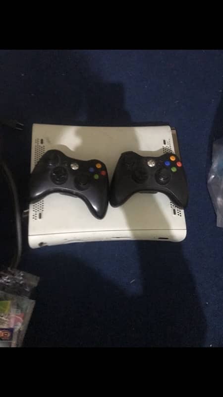 XBOX 360 full okay cheap and reasonable 2