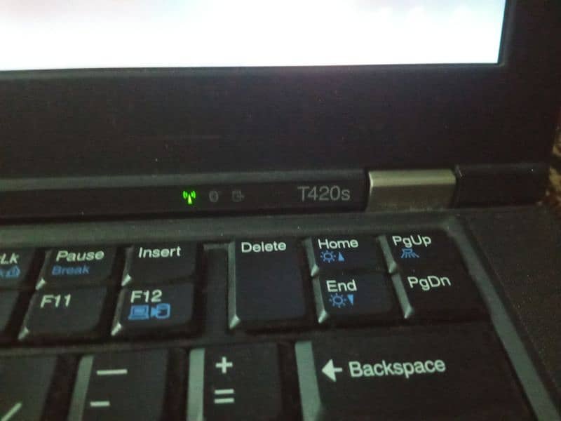 Lenovo laptop 10/10 condition, For sale 3