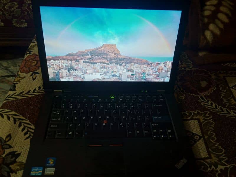 Lenovo laptop 10/10 condition, For sale 4