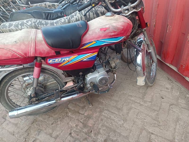 Honda cd 70 full genuine 2