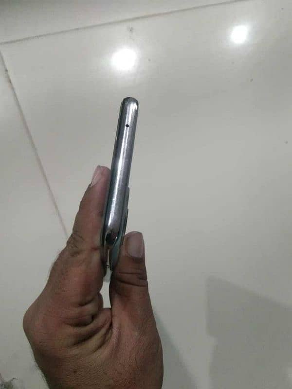 oppo Reno 5 with box and charger 1