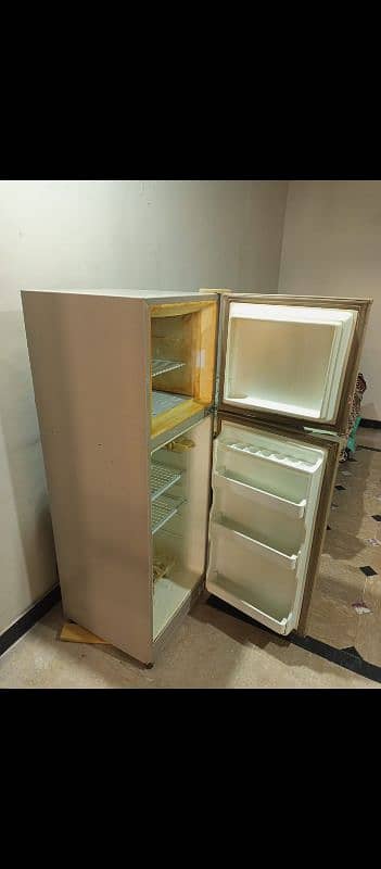 Dawlance fridge for sale 3