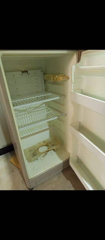 Dawlance fridge for sale 5