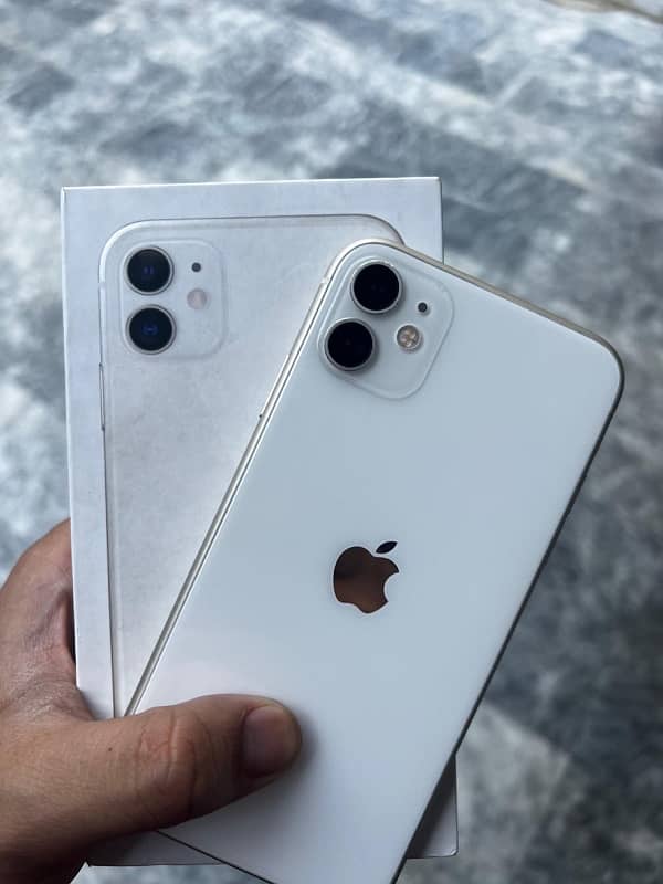 Iphone 11 128 GB Dual Sim Pta Approved 1