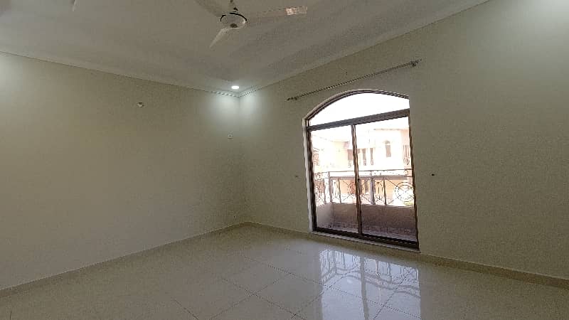 Ready To Buy A House 17 Marla In Askari 10 - Sector F 20