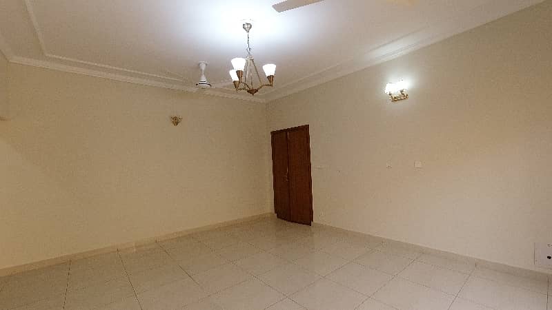 Ready To Buy A House 17 Marla In Askari 10 - Sector F 24