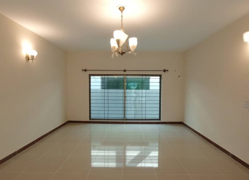 Spacious House Is Available In Askari 6 For sale 3