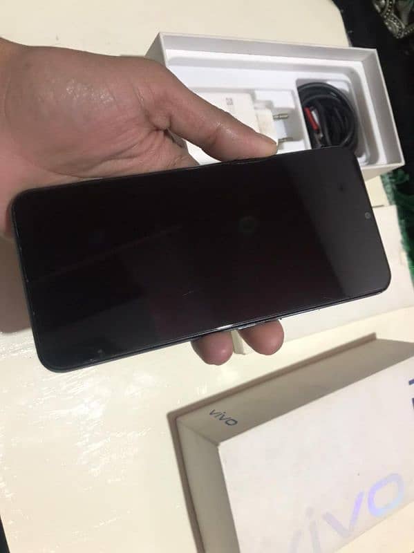 Vivo Y21 4/64 with Box Charger 2