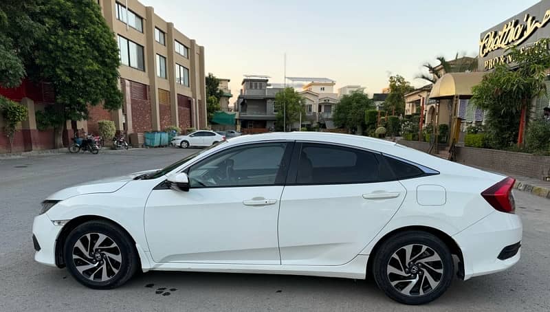 Honda Civic Oriel 2017 5