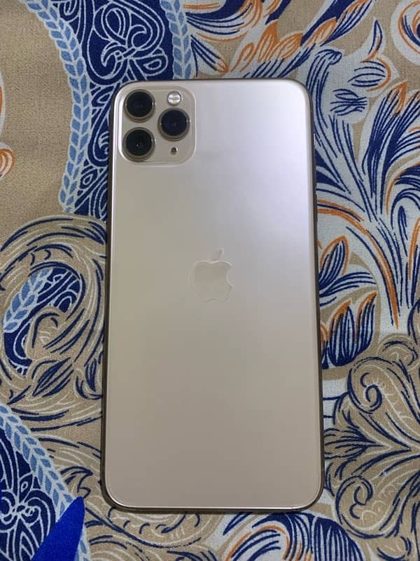 Iphone 11 pro max fu. . 64gb with box 6