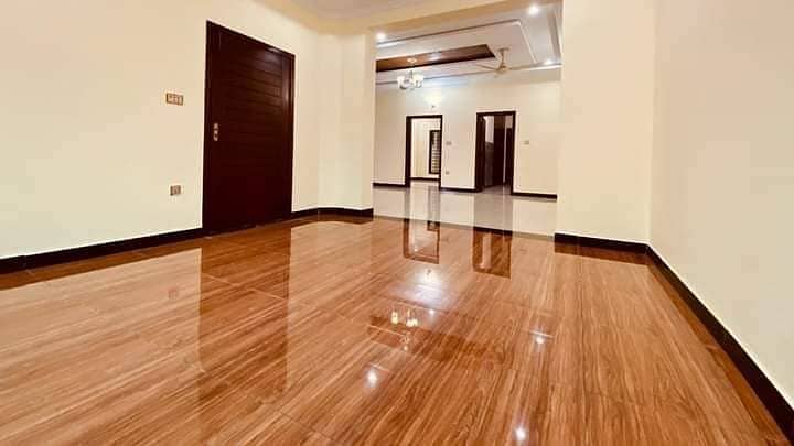 1 Kanal upper portion available for rent Dami picture Dha 2 Islamabad, 3