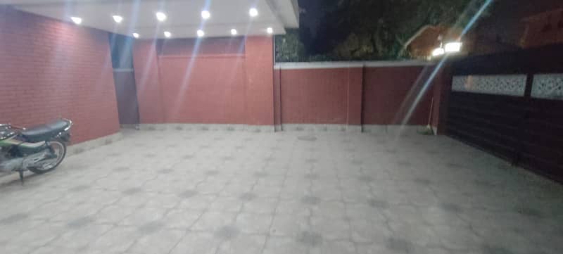 1 KANAL FULL HOUSE FOR RENT IN DHA PHASE 2 8