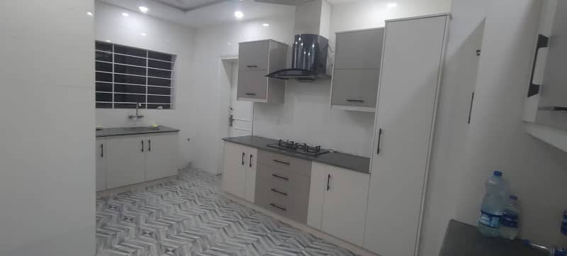 1 KANAL FULL HOUSE FOR RENT IN DHA PHASE 2 16