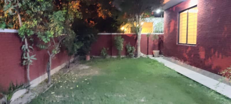 1 KANAL FULL HOUSE FOR RENT IN DHA PHASE 2 19