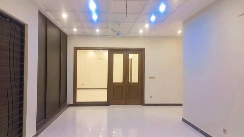 2 KANAL UPPER PORTION FOR RENT IN DHA PHASE 2 2