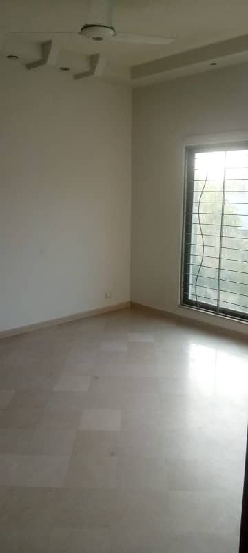 10 MARLA BRAND NEW HOUSE FOR RENT IN DHA PHASE 4 12