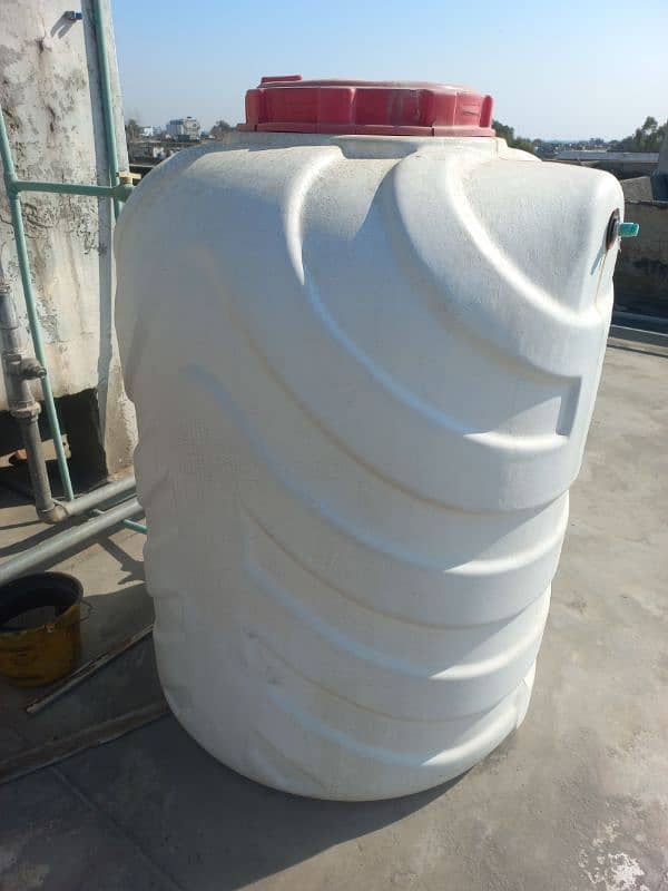 Master Tuff water tank 800litre 1