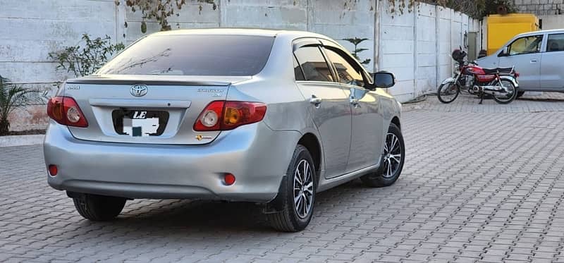 Toyota Corolla GLI 2010 10