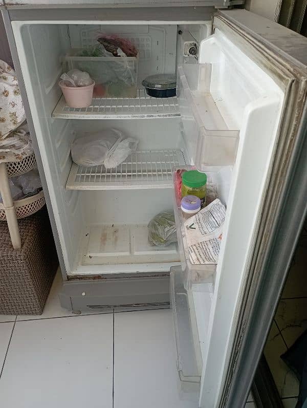 Refrigerator for sale 4