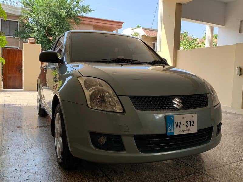 Suzuki Swift 2012 1