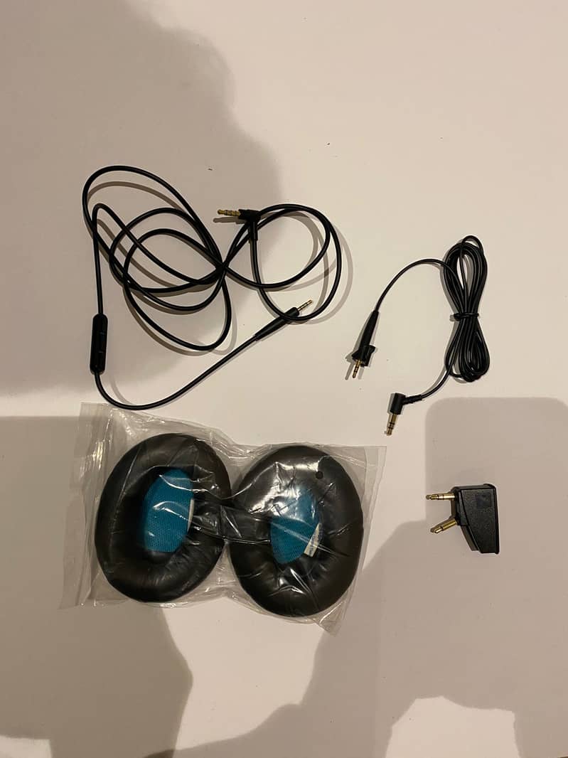 Bose QuietComfort 25 Acoustic Noise Cancelling Headphones 8