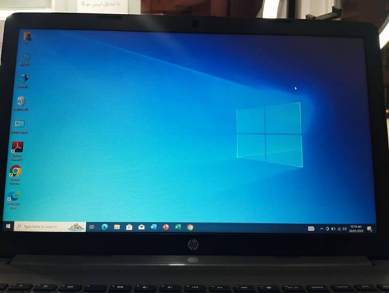 Hp AMD Laptop 4GB / 128 GB Raseon 3 2