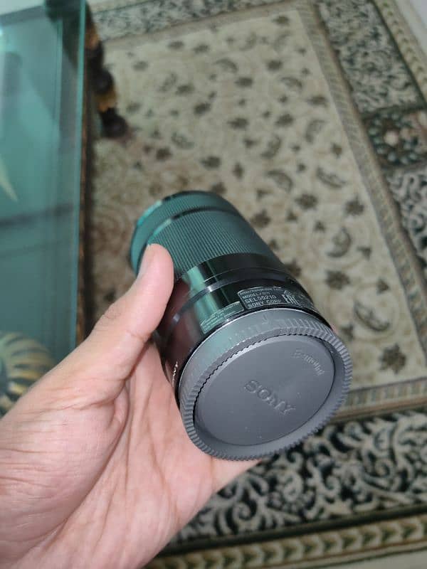 Sony 55-210mm E-mount lens 4