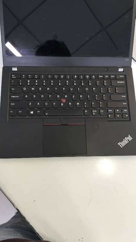 Lenovo ThinkPad T490 0