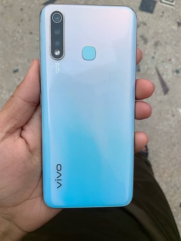 vivo phone 4/128 2