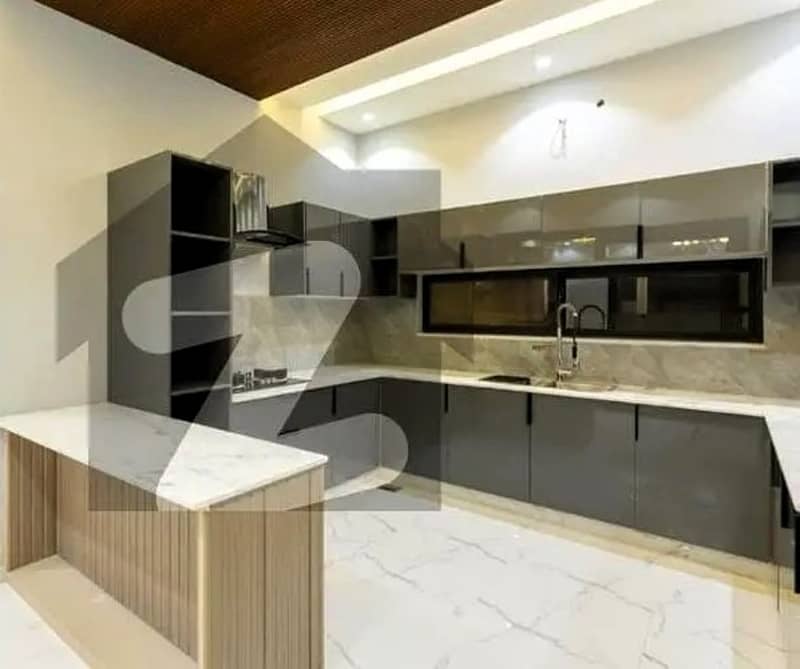 10 Marla Lavish Upper Portion On Top Location For Rent in DHA Phase 7 Lahore 3