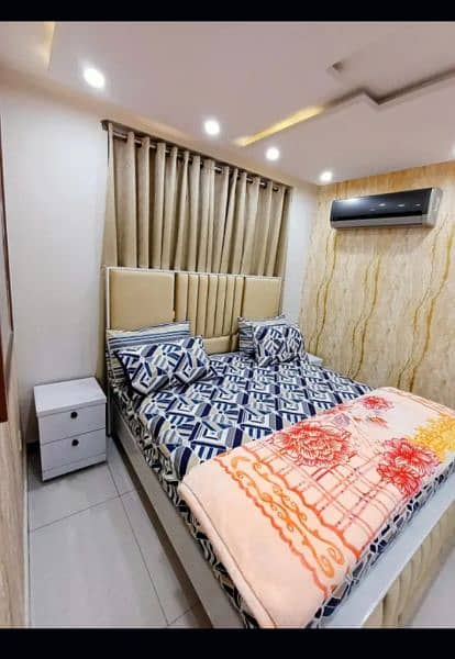 One bed luxury apartment for short stay like(3to4)hours in bahria town 0