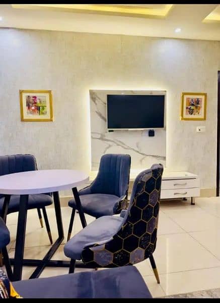 One bed luxury apartment for short stay like(3to4)hours in bahria town 3