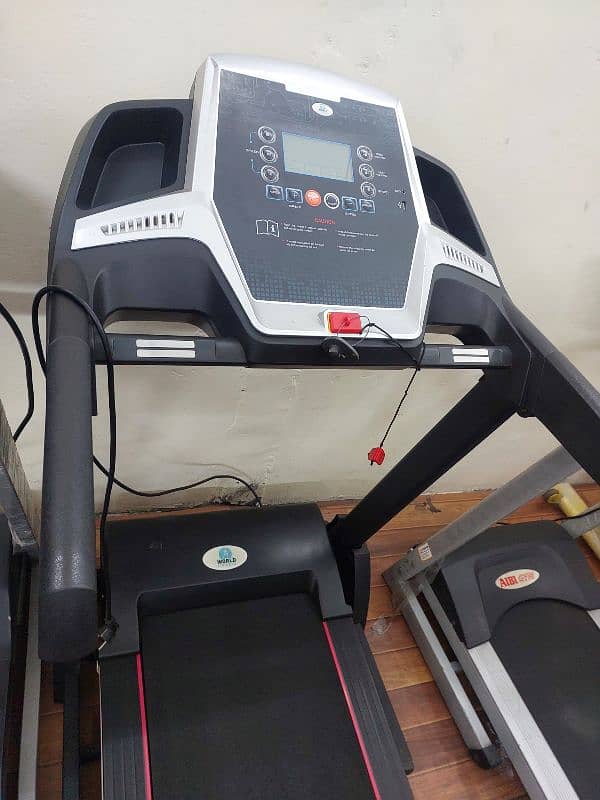 Treadmills / Running Machine / Elleptical  / Spinning bike / Gym cycle 7