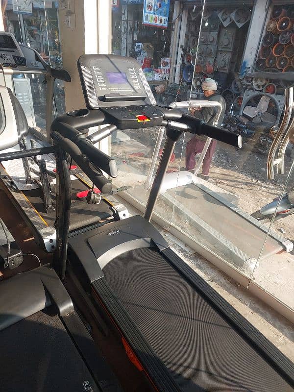 Treadmills / Running Machine / Elleptical  / Spinning bike / Gym cycle 14