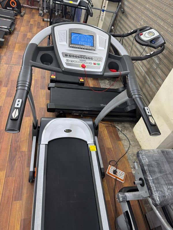 Treadmills / Running Machine / Elleptical  / Spinning bike / Gym cycle 17