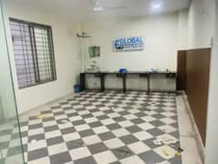 700sqft office available in rent